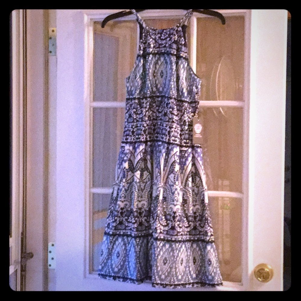 NWT Vince Camuto blue and white dress